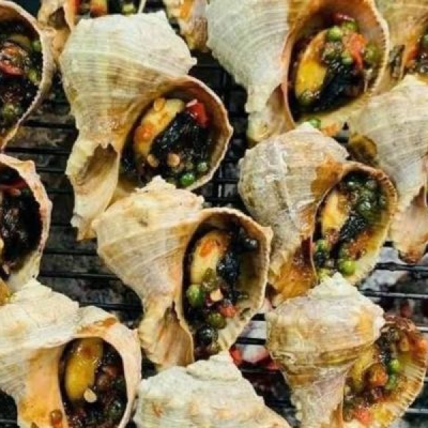 Ốc miệng rộng - Ốc banh nướng mắm nướng tiêu xanh