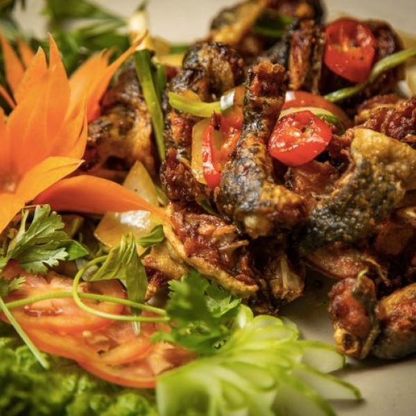 Ếch chiên nước mắm