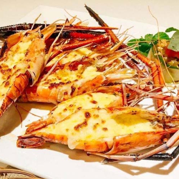 Tôm càng xanh đút lò phô mai