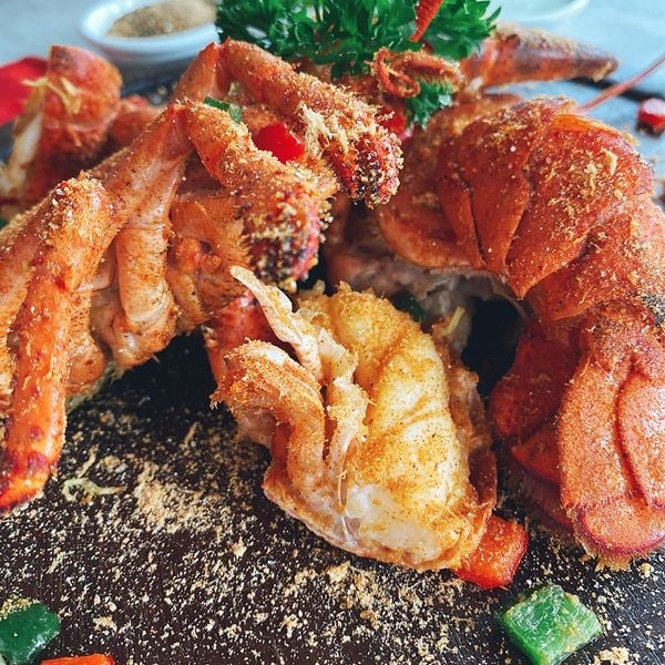 Tôm hùm Alaska rang muối