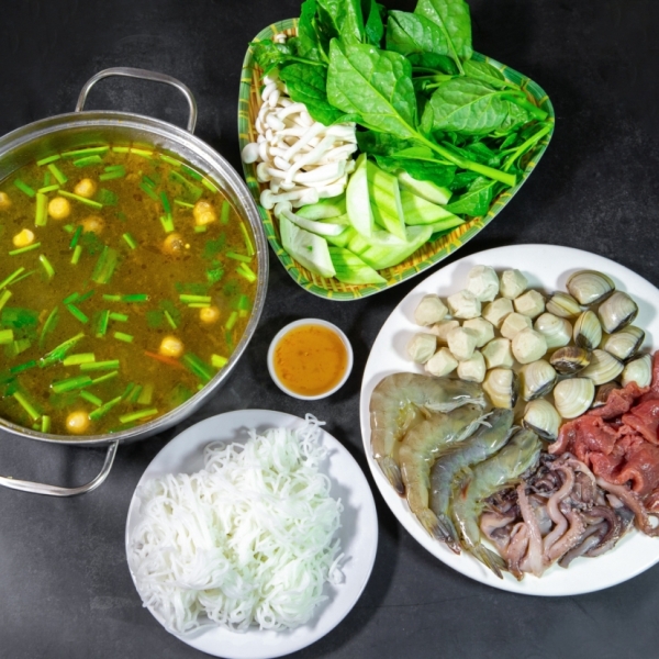 Lẩu cua đồng hải sản